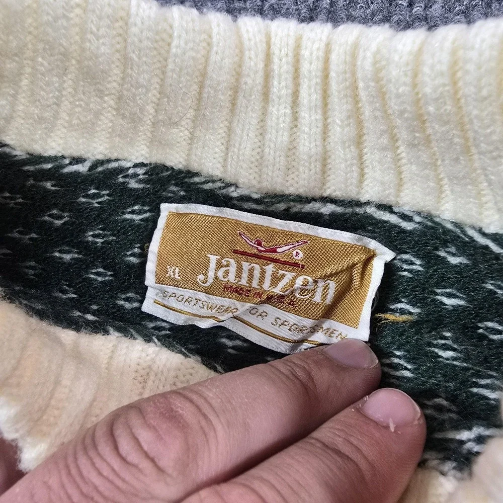 Jantzen vintage sweater